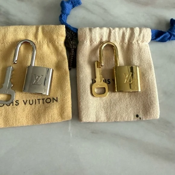 Louis Vuitton Silver Padlock - Picture 11 of 13